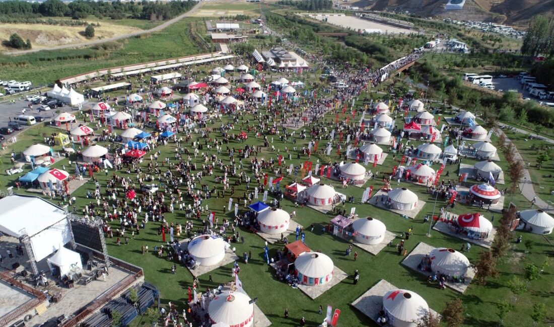 Kahramanmaraş’ın Kültürel Zenginlikleri Ahlat’ta Dünyaya Tanıtıldı Malazgirt Zaferi’nin 955’inci yıl dönümü dolayısıyla Ahlat’ta düzenlenen 3 günlük