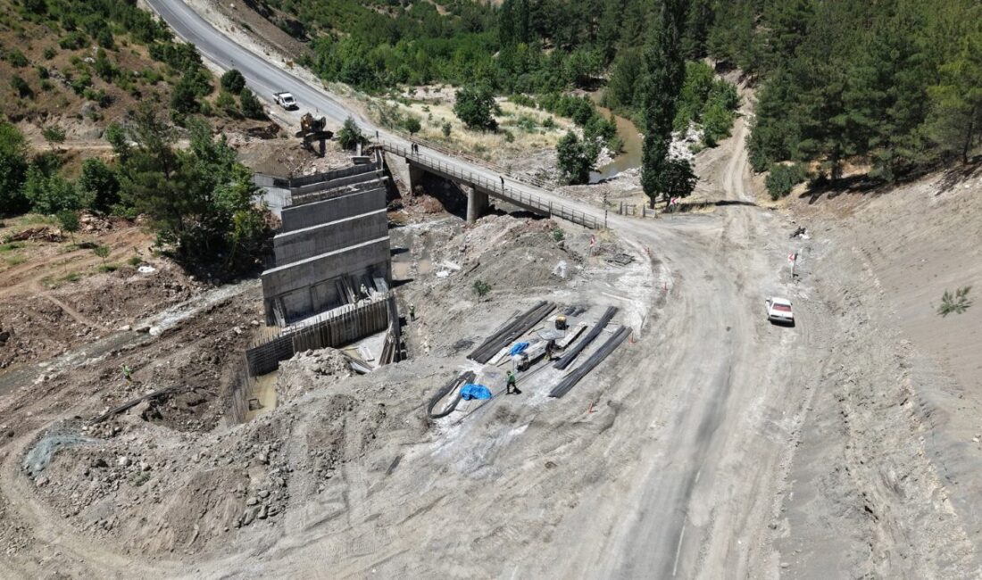 Büyükşehir’den Ulaşıma 225 Milyon TL’lik Güç; 2 Yılda 31 Köprü ve Menfez Büyükşehir Belediyesi, Başkan Fırat Görgel öncülüğünde geride kalan 24 aylık