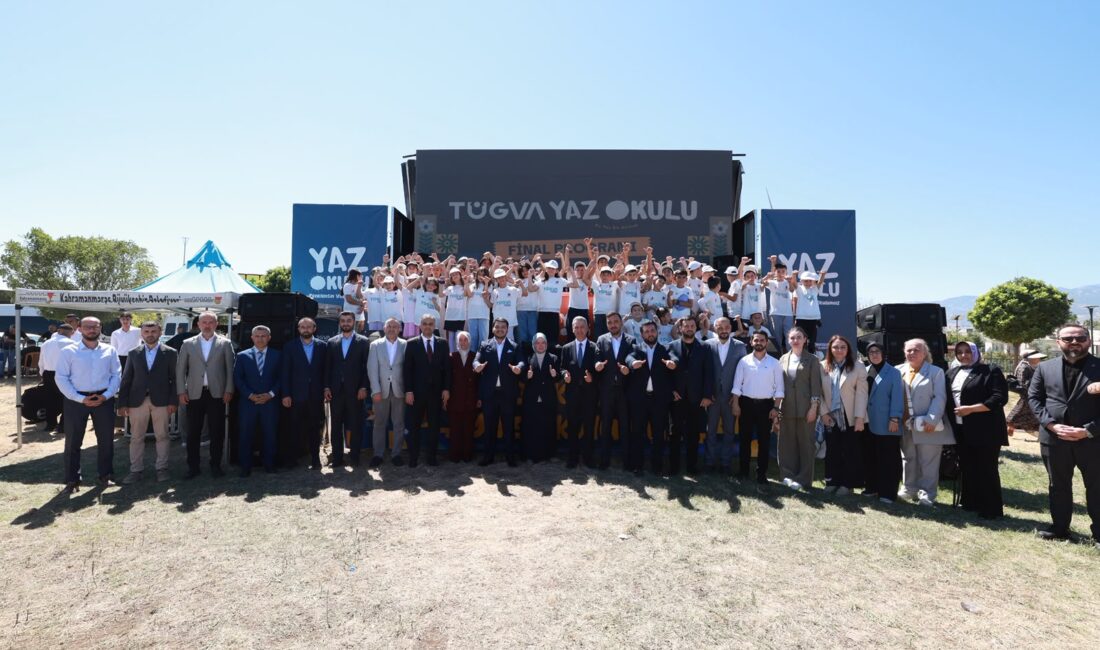 Celal Karatüre’nin sahne aldığı TÜGVA Yaz Okulları, kapanış programı ile sona erdi Onikişubat Belediyesi ve TÜGVA iş birliğinde gerçekleştirilen Yaz Okulu programı,