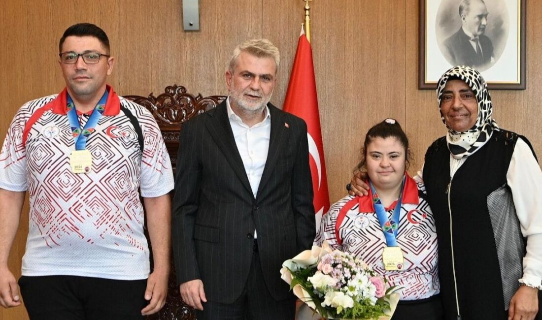 Başkan Görgel, Judo Dünya Şampiyonu Zeynep Sude’yi Misafir Etti İsveç’te gerçekleştirilen 2026 Judown Judo Dünya Şampiyonası’nda altın madalya kazanan
