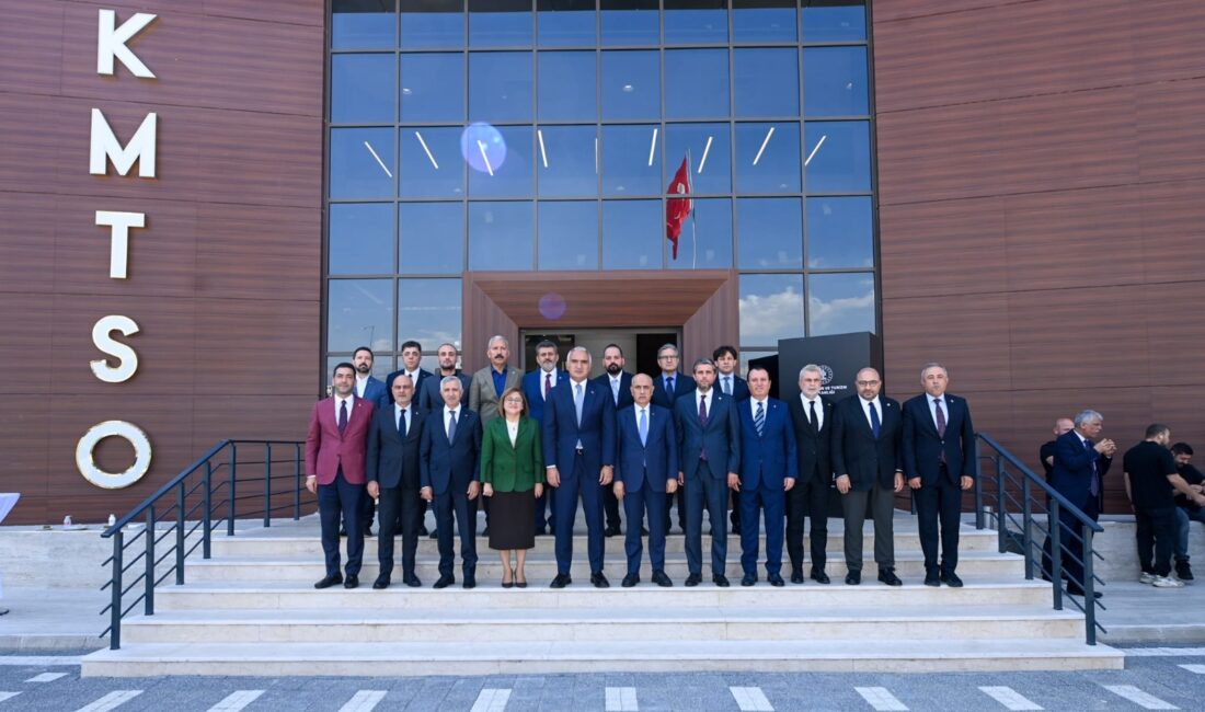 Deprem Bölgesinin 11 İli, Bakan Ersoy’un Katılımıyla KMTSO’da Buluştu Kültür ve Turizm Bakanı Mehmet Nuri Ersoy, Kahramanmaraş Ticaret ve