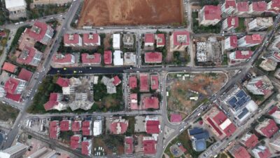 Büyükşehir, Altyapı Sonrası Asfalt Yatırımlarını Durmaksızın Sürdürüyor Büyükşehir Belediyesi, Yunus Emre Mahallesi’ndeki 76 bin 15’inci sokakta tamamlanan