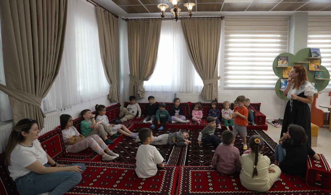 Büyükşehir’den Çocuklara Kitap ve Eğlence Dolu Bir Gün Büyükşehir Belediyesi, Türkiye’nin ilk ve tek UNESCO Dünya Edebiyat Şehri