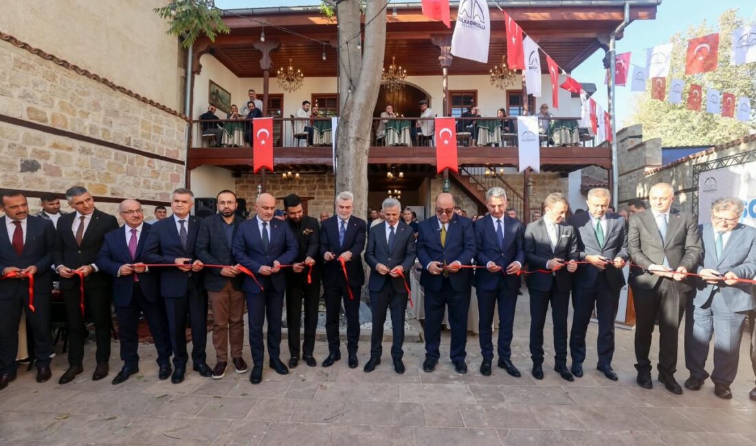 Dulkadiroğlu’nda Kültür ve Sanata Yeni Bir Soluk: Avlu1890 Görkemli Törenle Açıldı Dulkadiroğlu Belediyesi ile Dulkadiroğlu Kültür, Sanat ve Müzik Akademisi tarafından