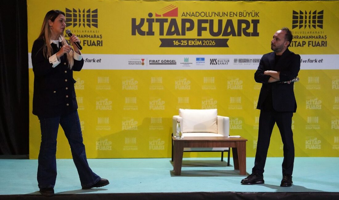 Fulya Öztürk ve Türker Akıncı Kitap Fuarında Sevenleriyle Buluştu 11. Uluslararası Kahramanmaraş Kitap Fuarı’na katılan Fulya Öztürk, “Kahramanmaraş Kitap