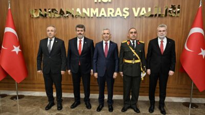 Cumhuriyet’in ilanının 103’üncü yıl dönümü dolayısıyla Valilik makamında tebriklerin kabulü