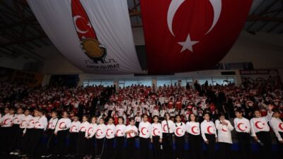 Onikişubat Belediyesi’nden Cumhuriyet’in 103. Yılına 1300 Sesli Dev Konser Onikişubat Belediyesi ev sahipliğinde düzenlenen “Cumhuriyet’in 1000 Sesi” konseri, bu