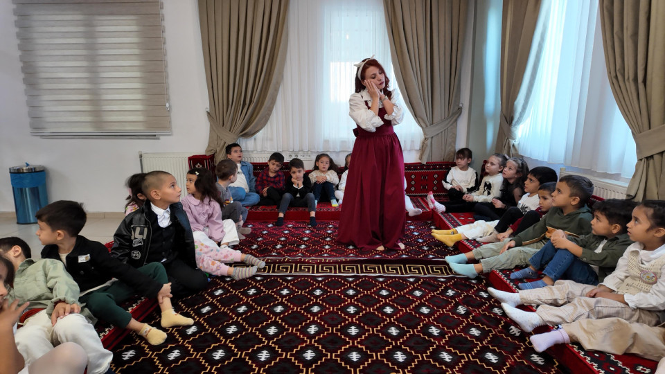 Büyükşehir’den Çocukların Hayal Dünyasını Zenginleştiren Etkinlik Büyükşehir Belediyesi, Türkiye’nin ilk ve tek UNESCO Edebiyat Şehri olan